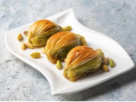 Göz Nuru İle Hazırlanan 750 Gr Baklava pasta