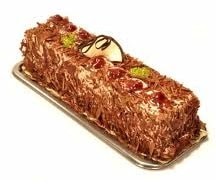 Nemli Yaş Pasta Dokusu 4-6 Kişilik Çikolatalı Muzlu Baton pasta