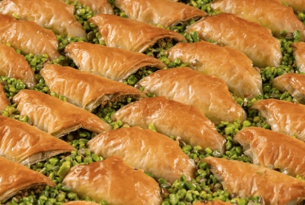 Özel Ambalajlı 2000 Gr Şöbiyet Tatlısı pasta